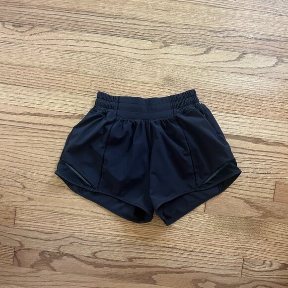 lululemon athletica Pants - Lululemon Hotty Hot Short 4" Size 2, Black